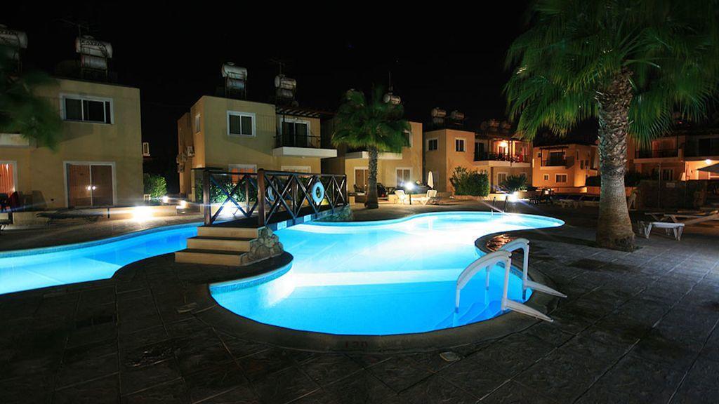 Sirena Sunrise Prestige Apartments Paphos Exterior foto