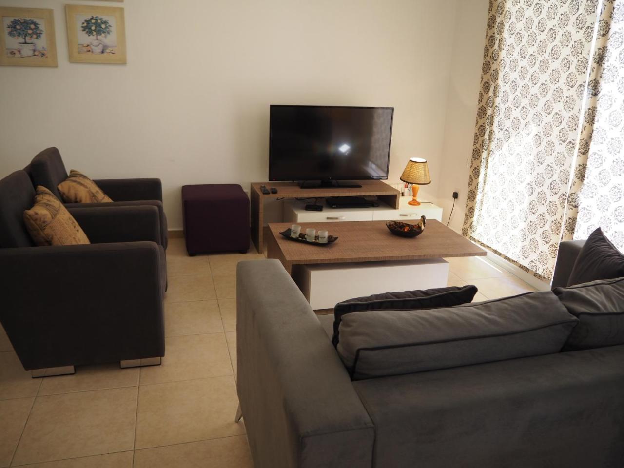 Sirena Sunrise Prestige Apartments Paphos Exterior foto