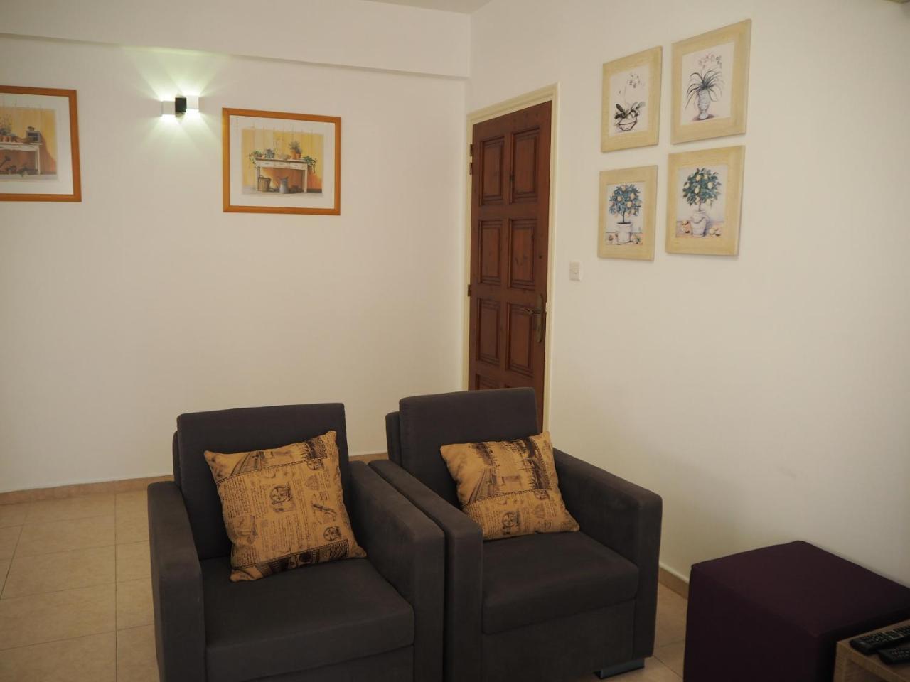 Sirena Sunrise Prestige Apartments Paphos Exterior foto
