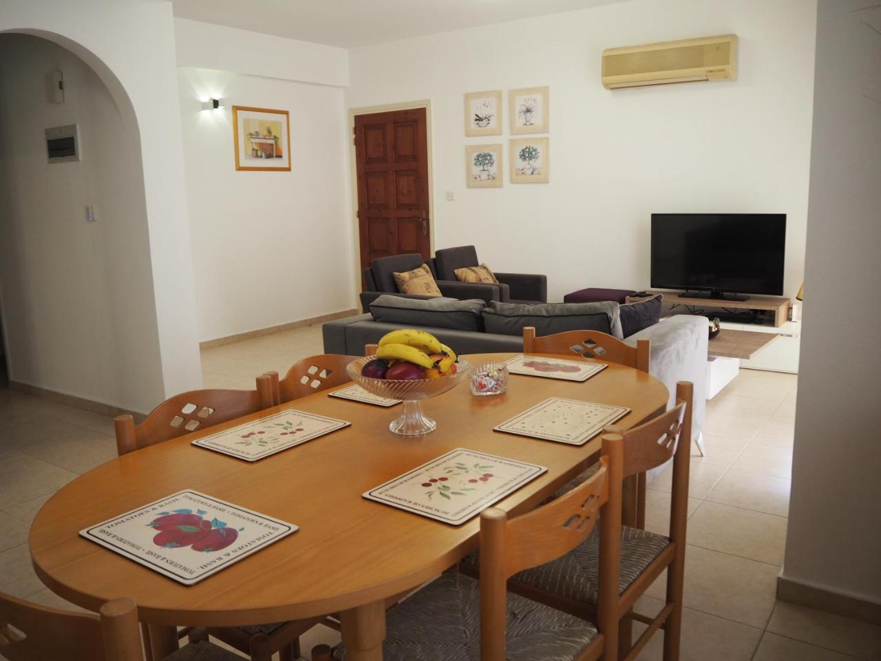 Sirena Sunrise Prestige Apartments Paphos Exterior foto
